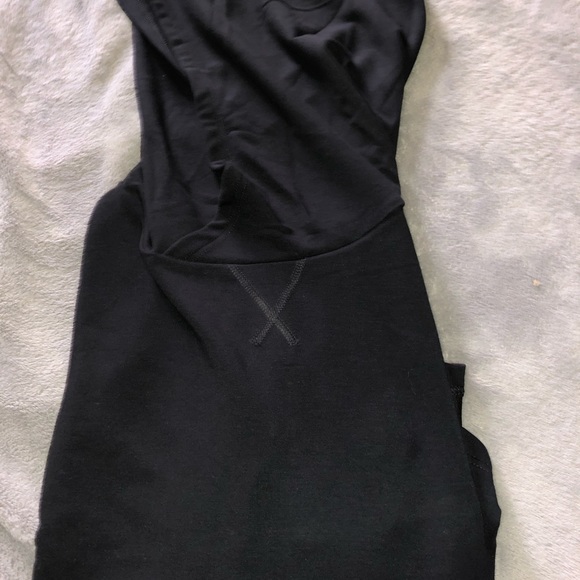 Fabletics pullover - Picture 3 of 3